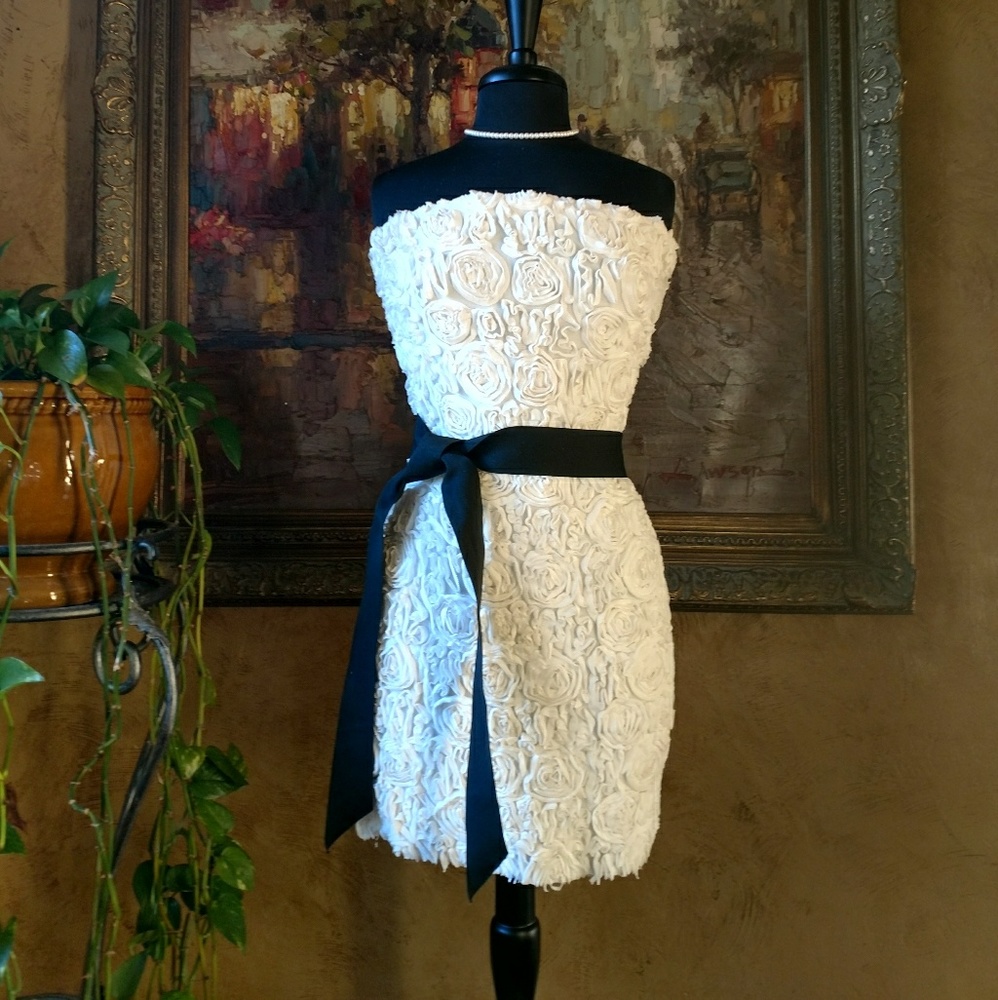 Miss Me Strapless Rose Bud Dress View 2
